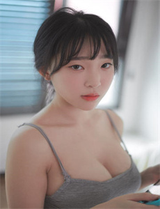 《美女武士》